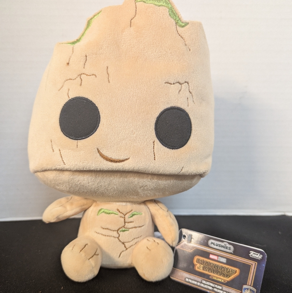 FUNKO POP! PLUSH: Guardians of the Galaxy- Groot NWT
